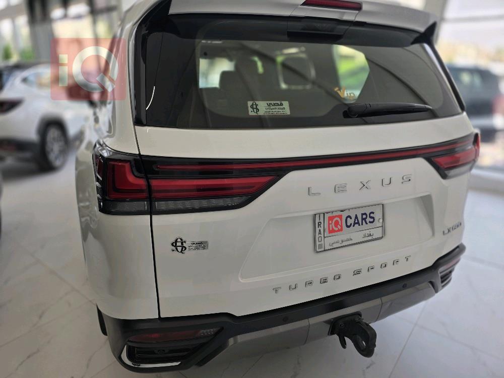 Lexus LX
